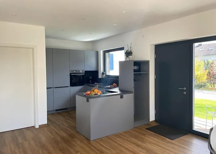 Meh18 _ Neues Ferienapartment In Seenaehe