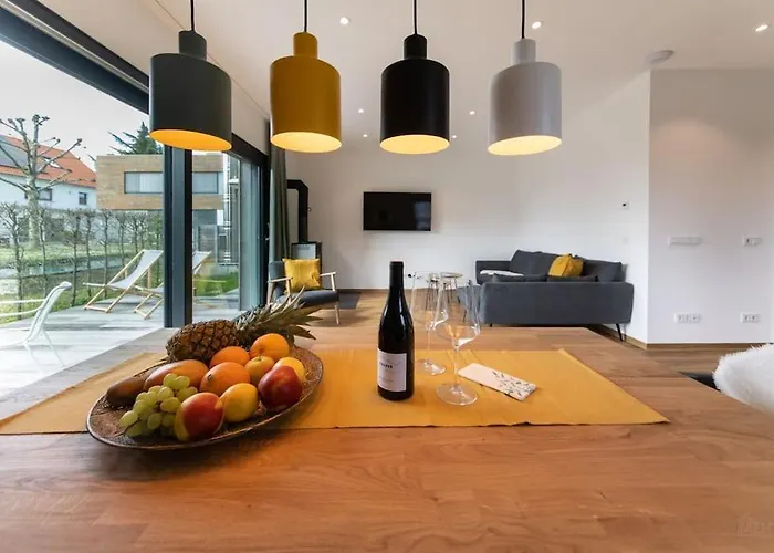 Meh18 _ Neues Ferienapartment In Seenaehe *